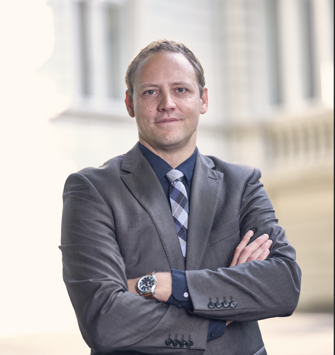 A Picture of Dr. Stefan Schmitz